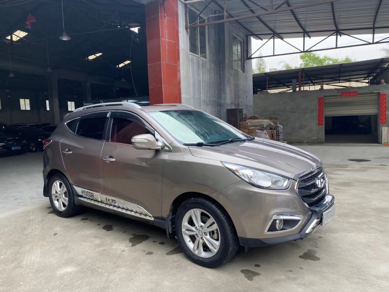 成都13年现代ix353