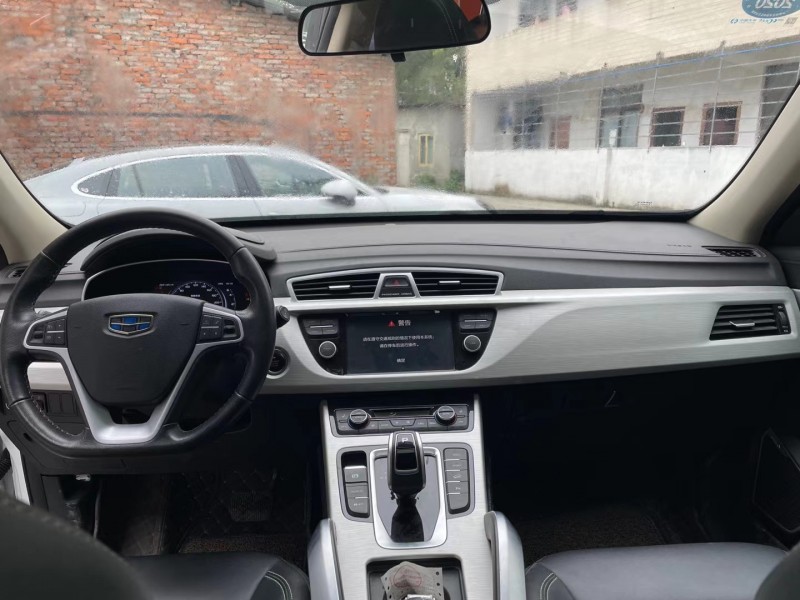 成都19年吉利博越4