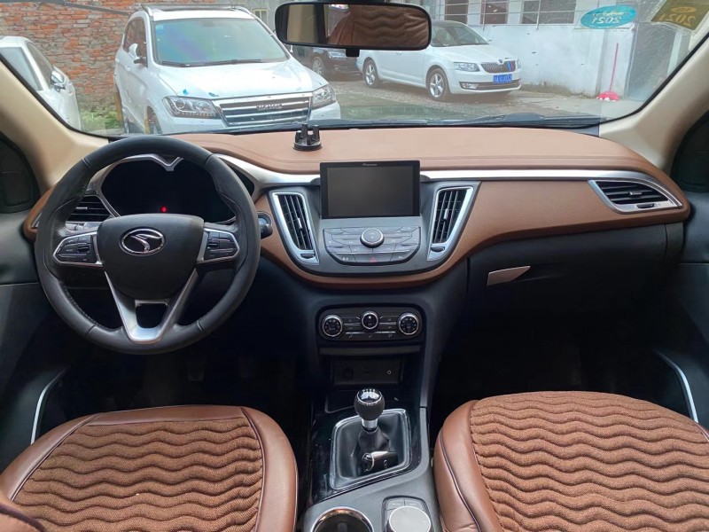 成都16年东南汽车DX75