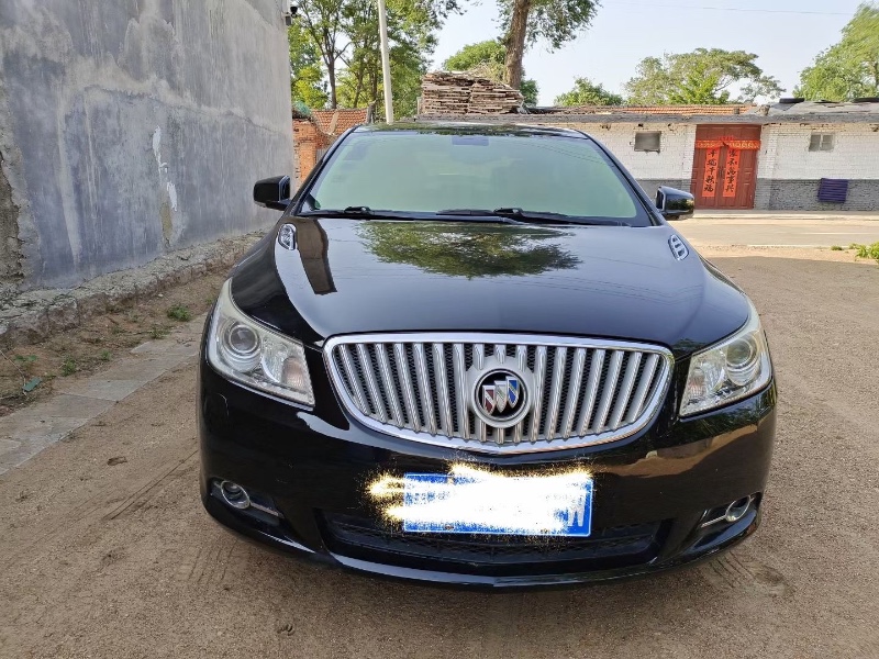 青岛11年别克君越1