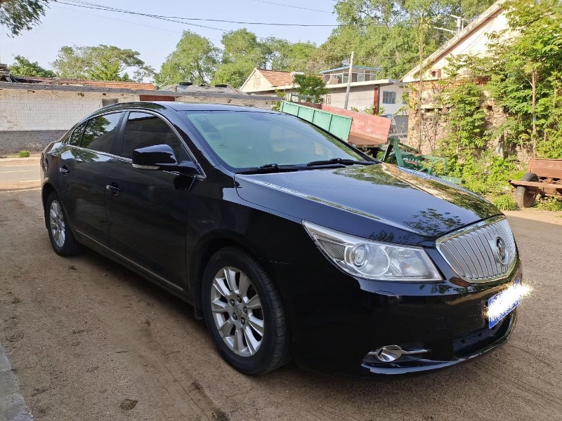 青岛11年别克君越3