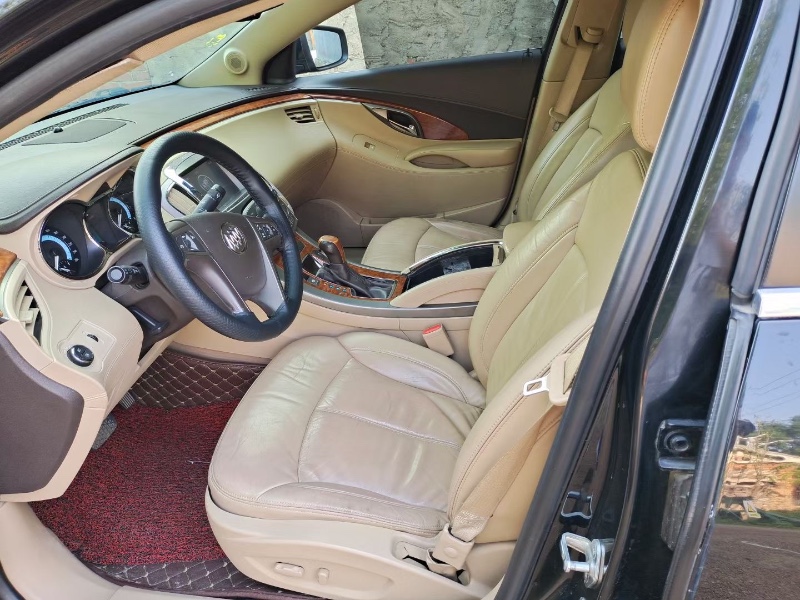 青岛11年别克君越5