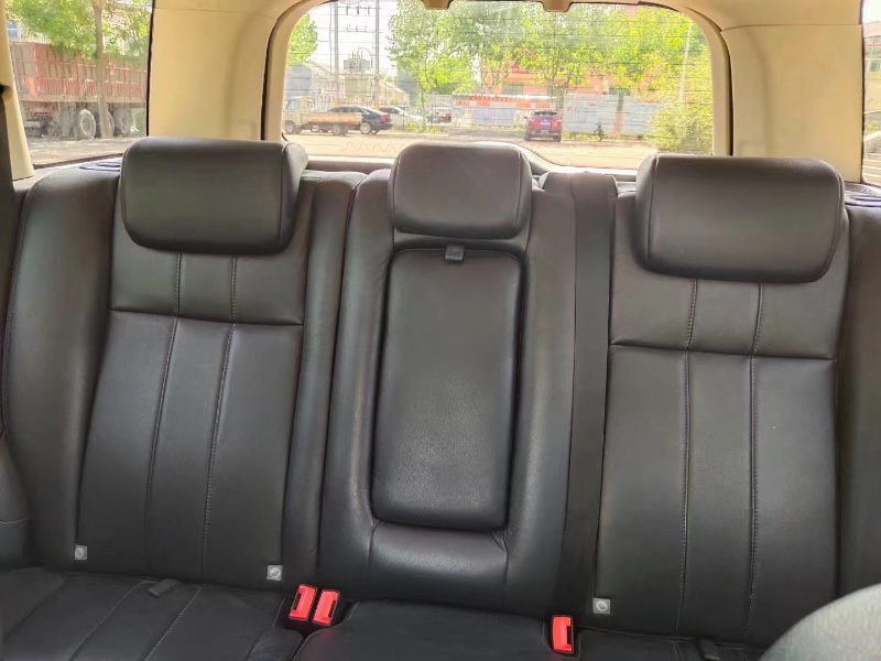 青岛14年路虎发现28