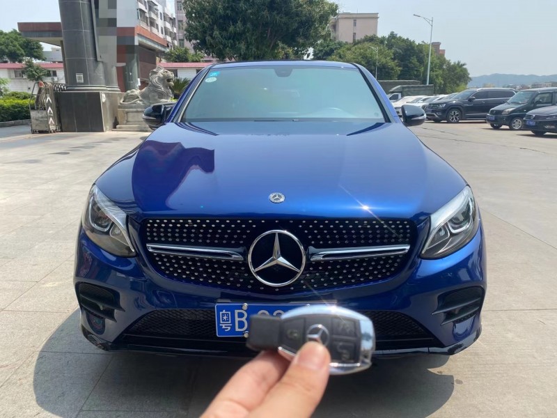 广州19年奔驰GLC1