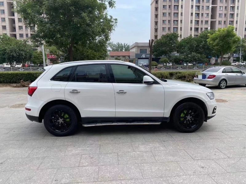 济宁14年奥迪Q56