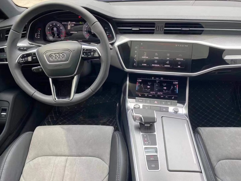 武汉21年奥迪A6L4