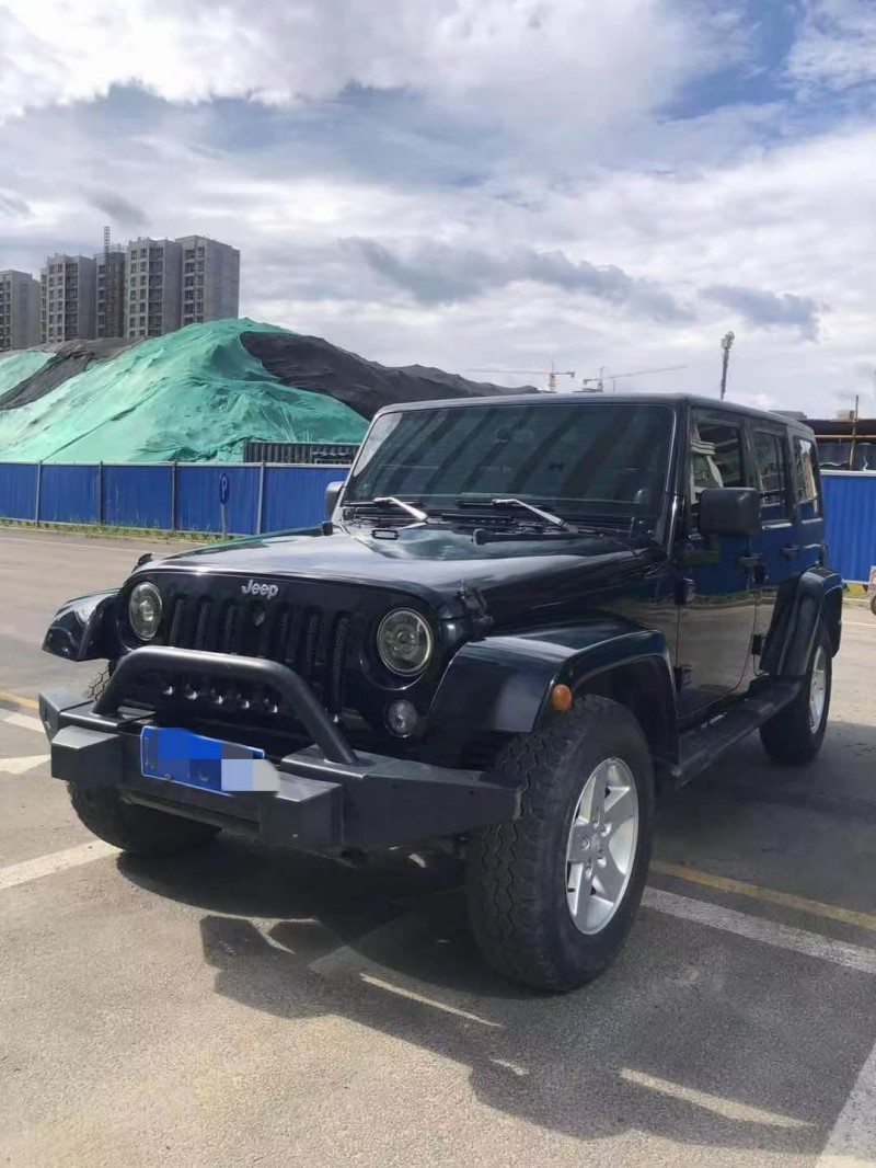 邢臺14年Jeep牧馬人8