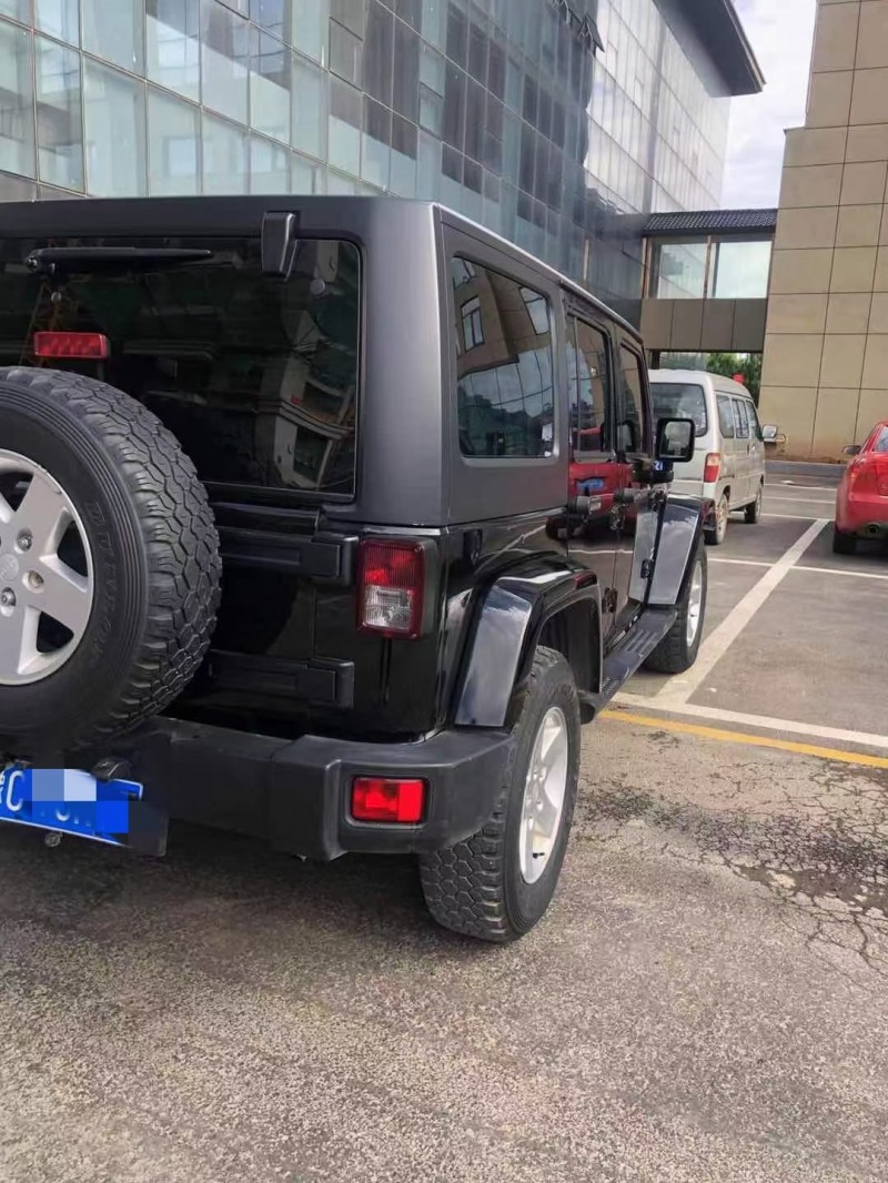 邢臺14年Jeep牧馬人3
