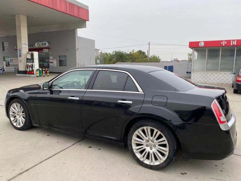 常州13年克萊斯勒300C5