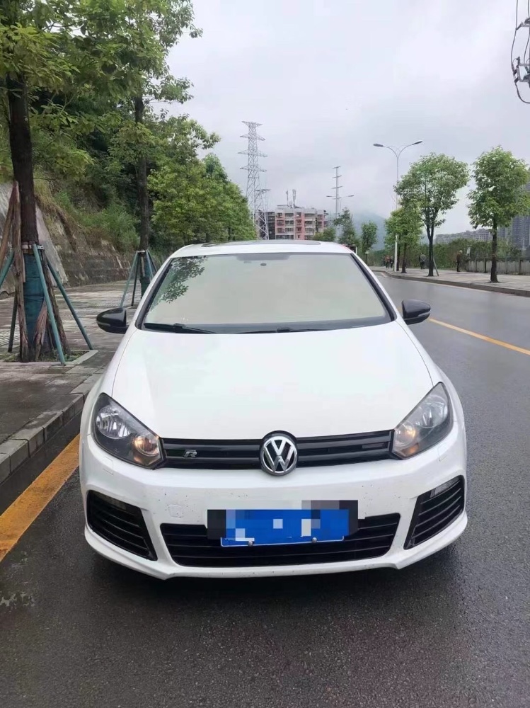 成都13年大众高尔夫1