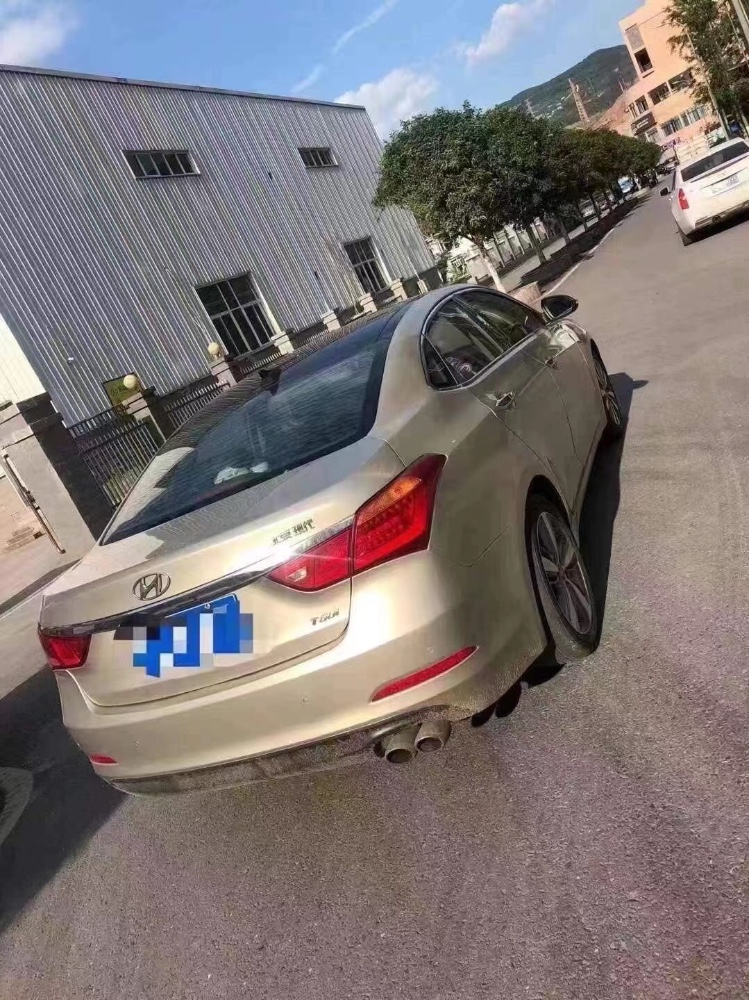 成都14年现代名图6