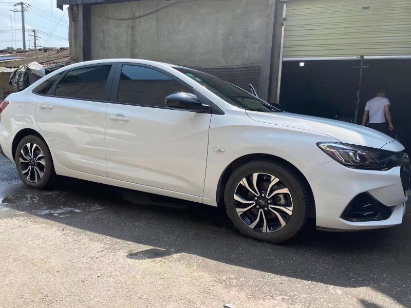 成都20年雪佛兰科鲁泽3