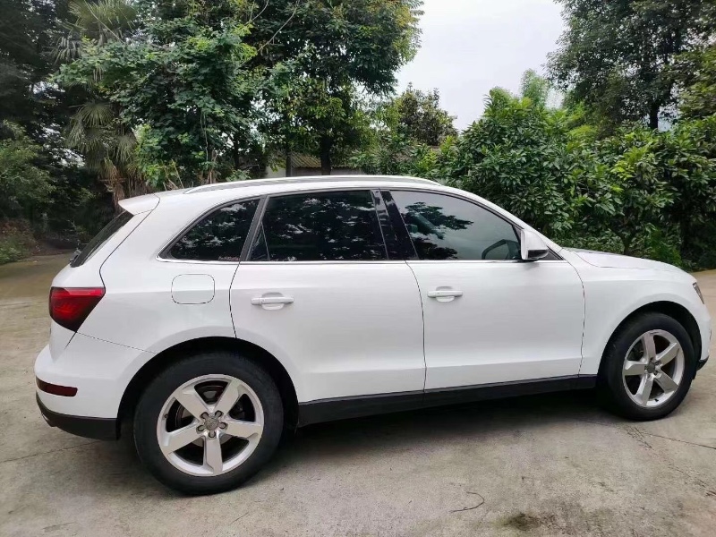 成都14年奥迪Q52