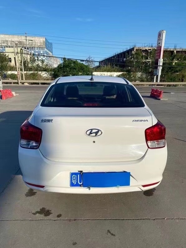 广州19年现代瑞纳3