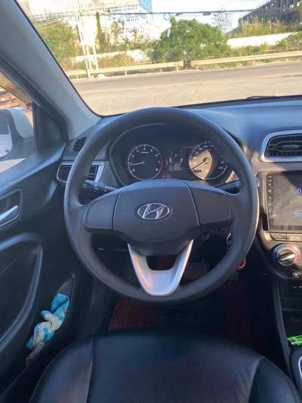 广州19年现代瑞纳5