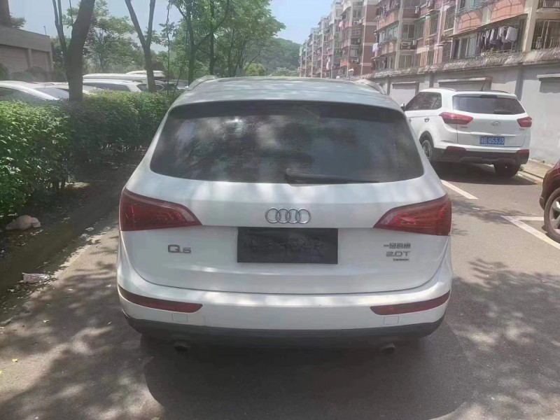 舟山13年奧迪Q57