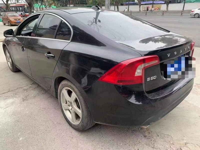 德陽11年沃爾沃S60L6