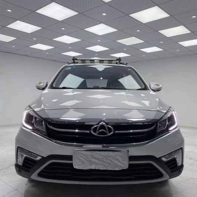 成都17年长安汽车欧尚1