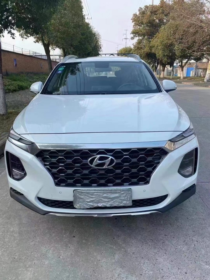 武汉20年现代新胜达1