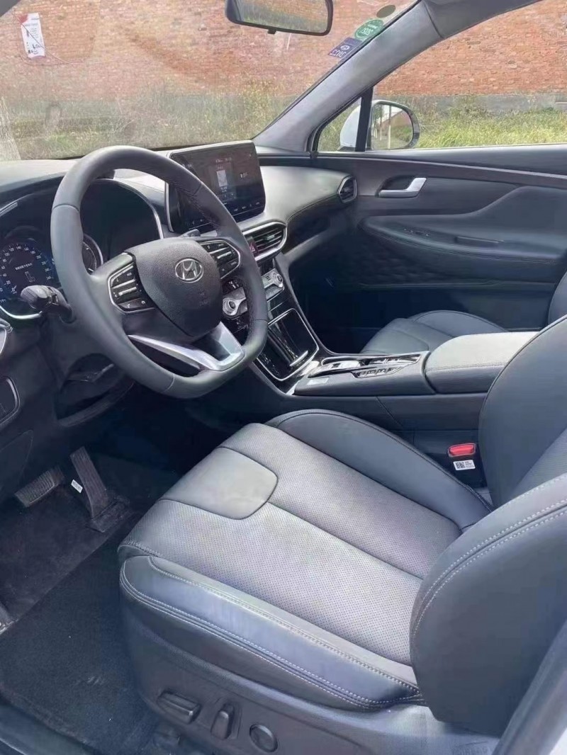 武汉20年现代新胜达6