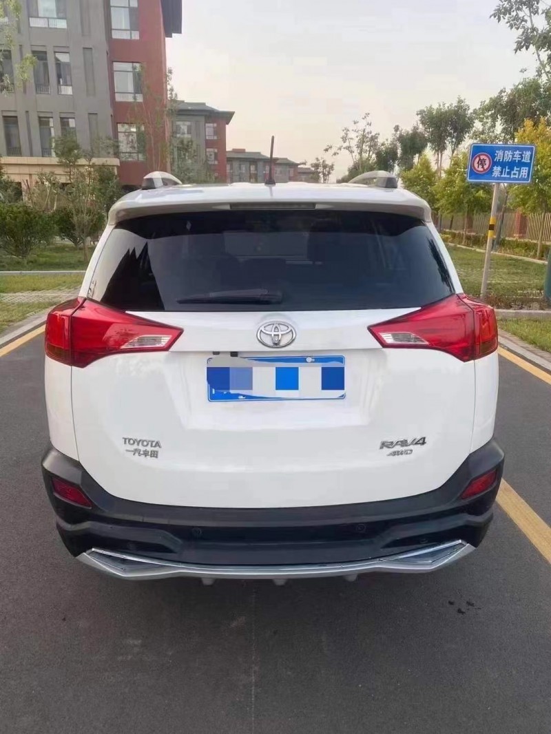 枣庄13年丰田RAV4荣放9