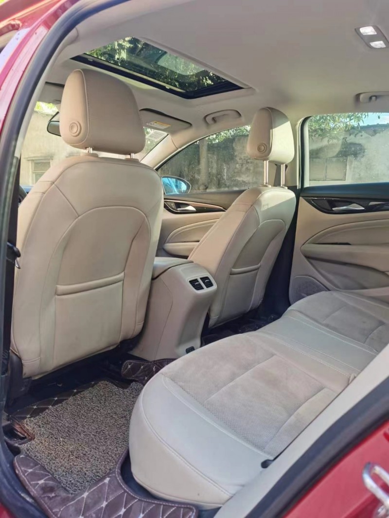 中山18年别克君威5