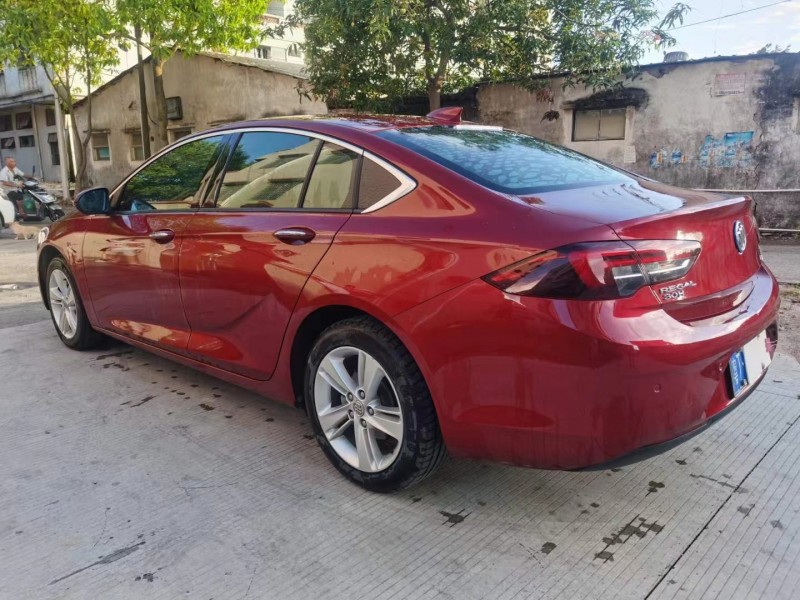 中山18年别克君威2