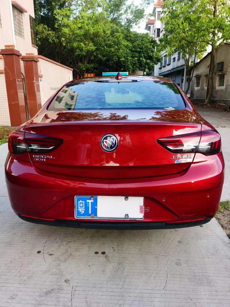 中山18年别克君威1