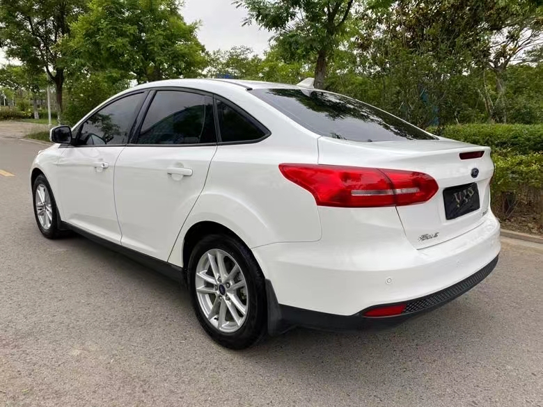 盐城17年福特福克斯1