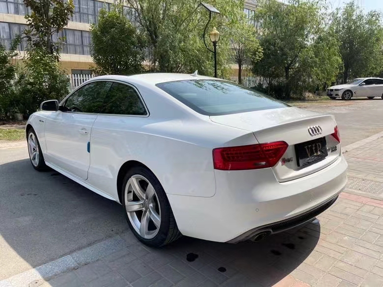 盐城12年奥迪A55