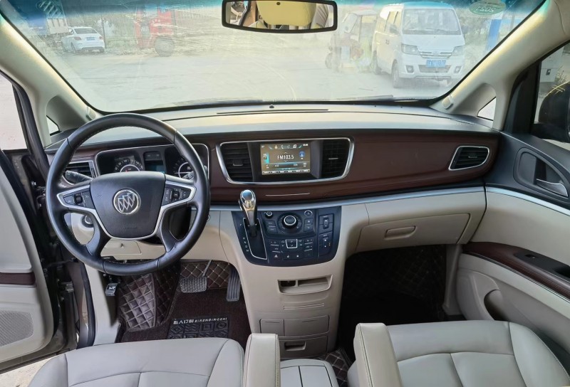 徐州17年别克GL85