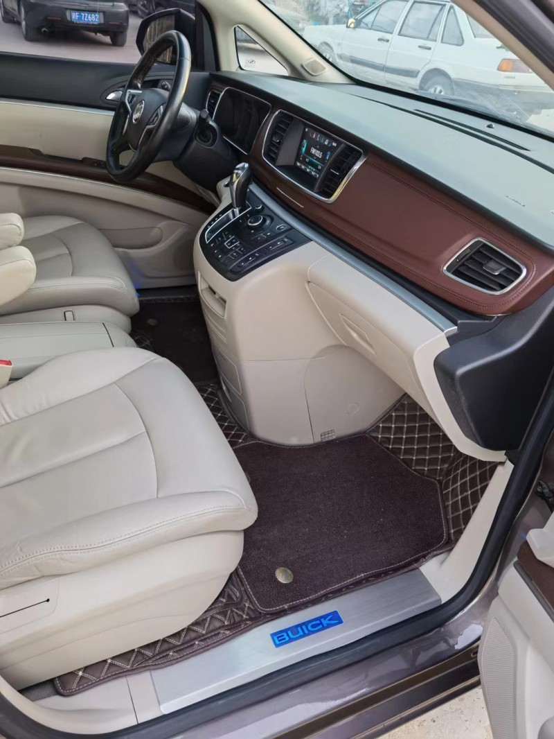 徐州17年别克GL84