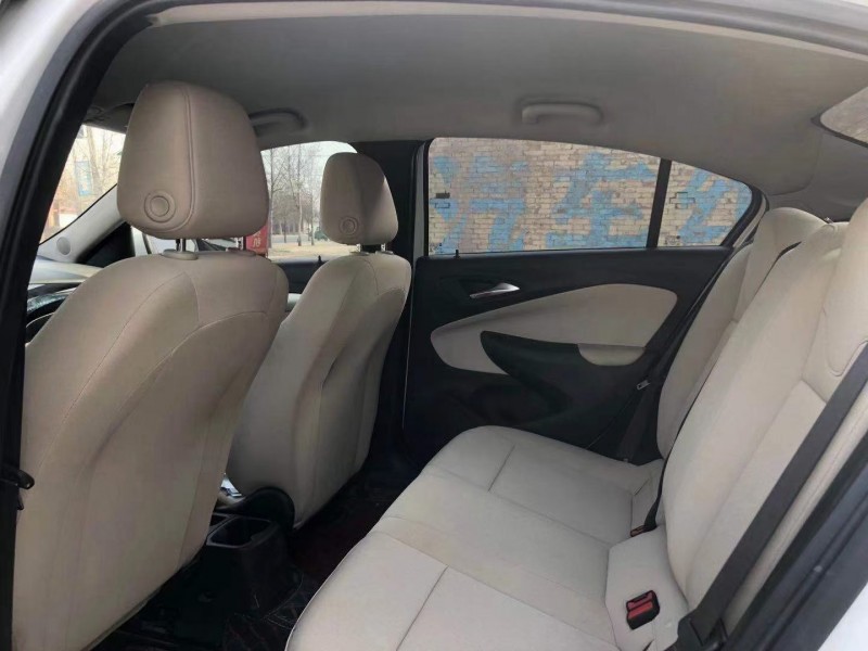 邢台19年别克凯越6