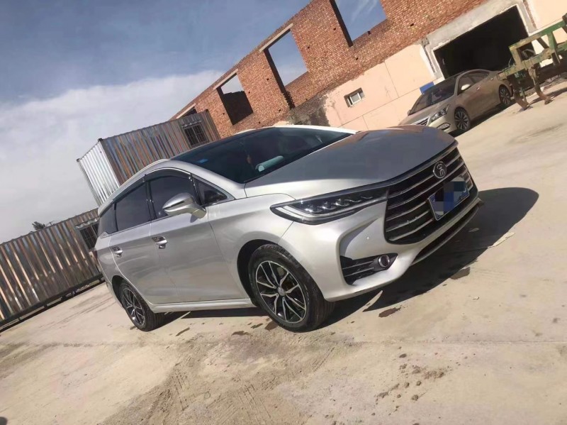 保定18年比亚迪宋2