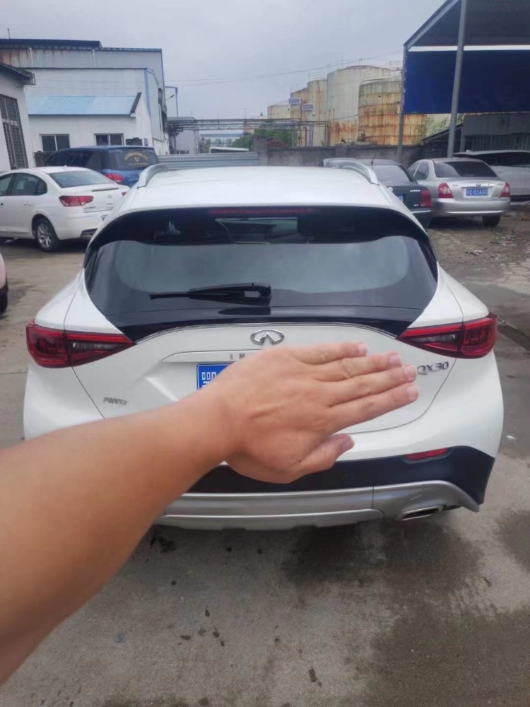 保定18年英菲尼迪QX306