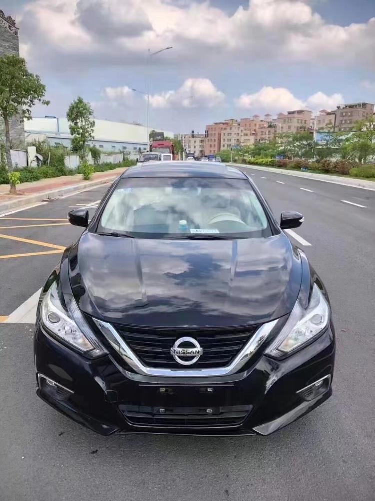 南寧17年日產天籟1