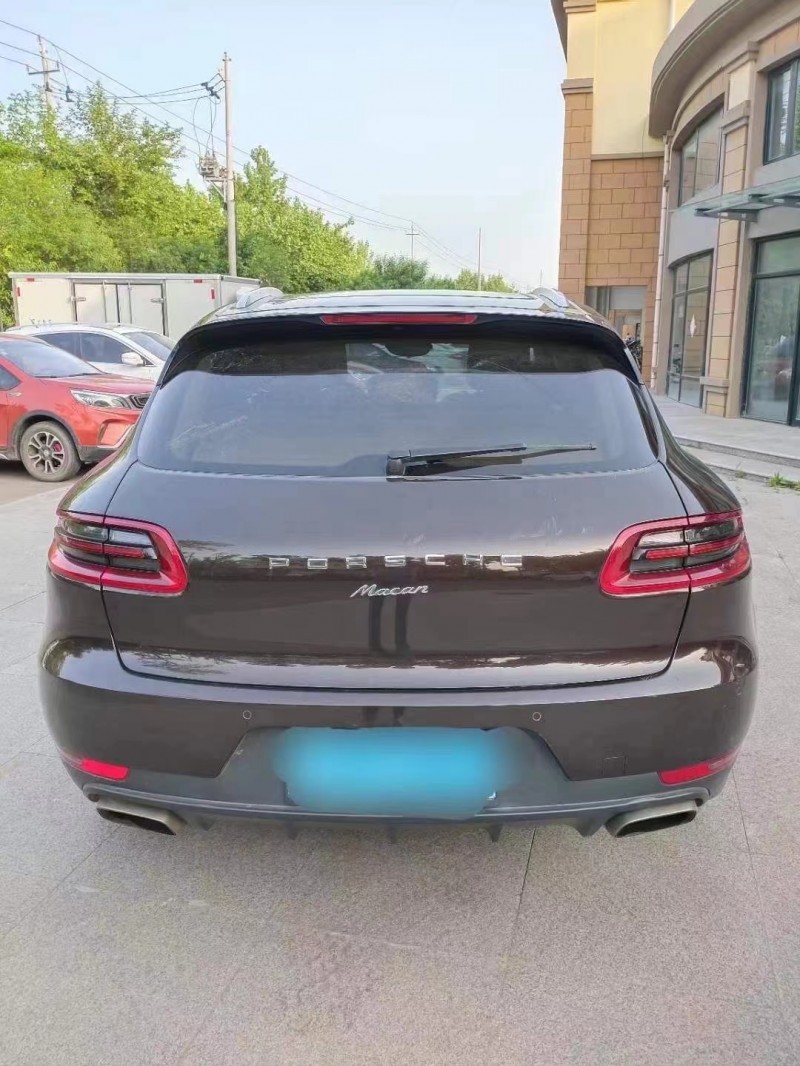 泰安14年保時捷Macan9