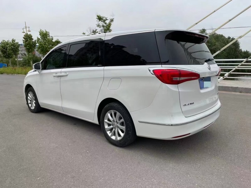 邢台17年别克GL89