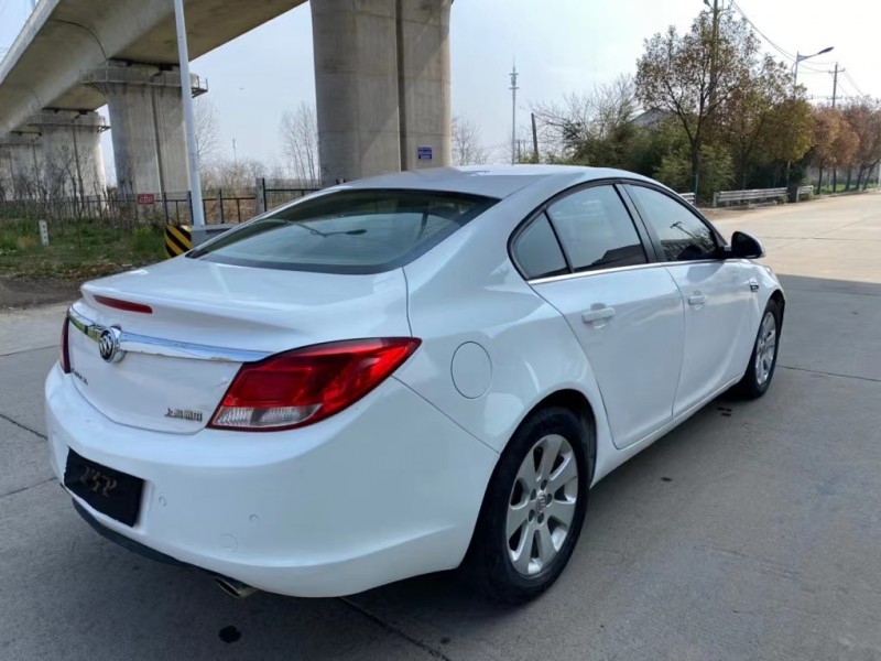 盐城13年别克君威5