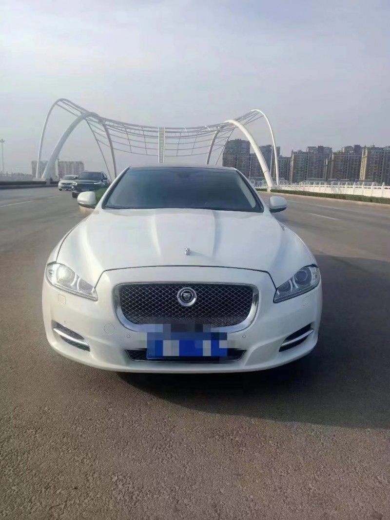 泰安13年捷豹XJ2