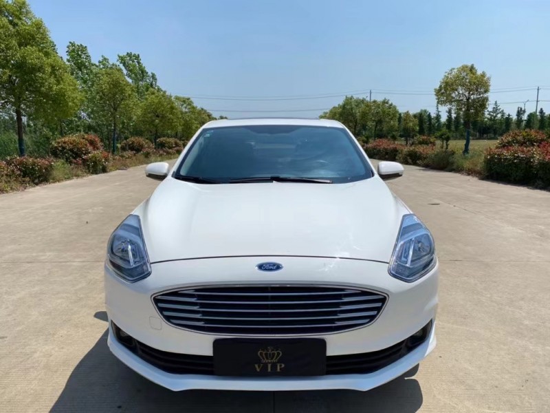 盐城19年福特福睿斯1