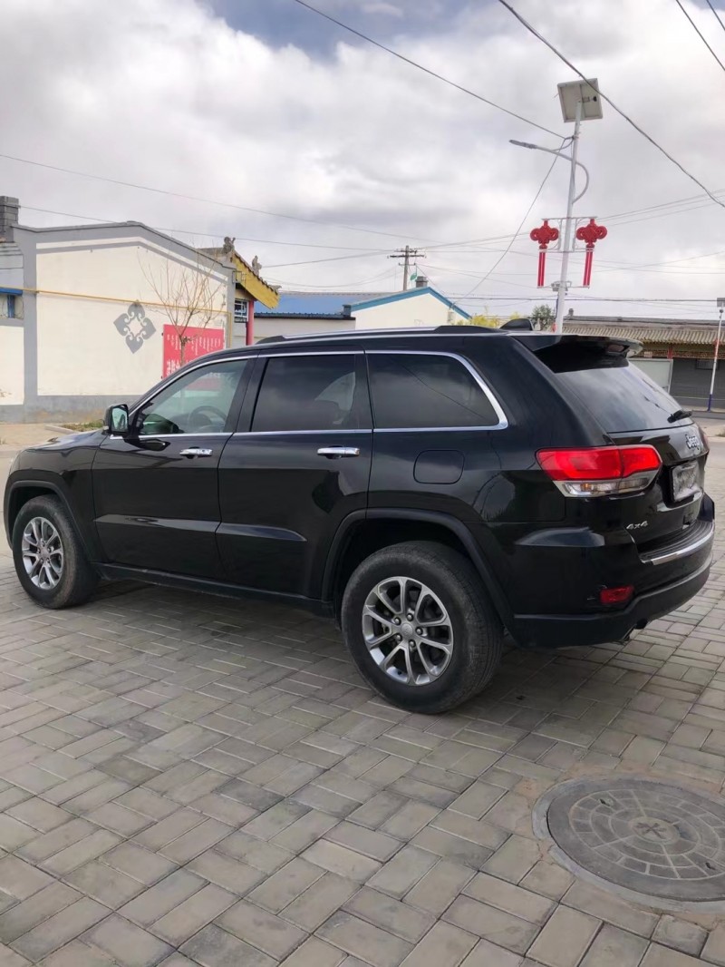 呼和浩特16年Jeep大切諾基6