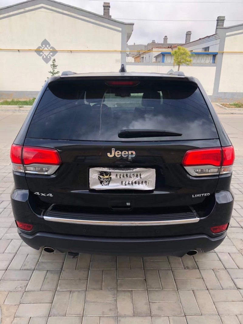 呼和浩特16年Jeep大切諾基8