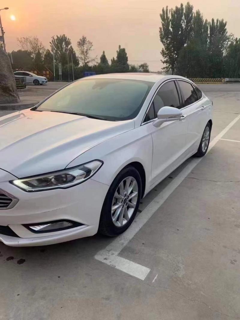 济宁17年福特蒙迪欧6