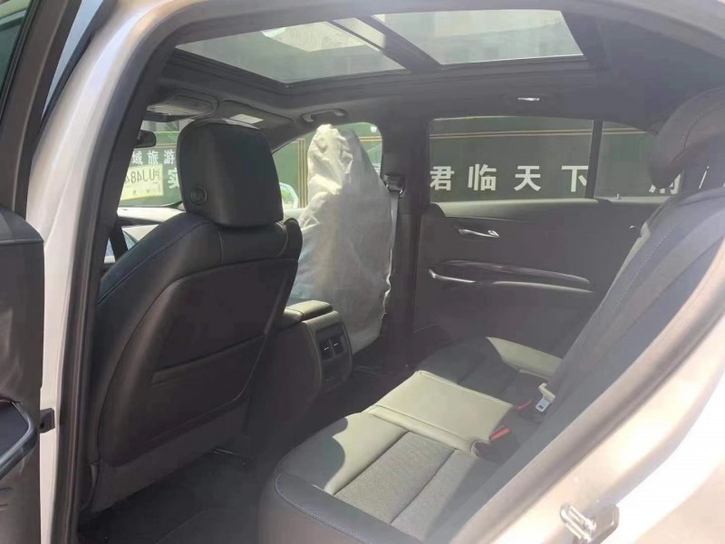 泰安21年凱迪拉克XT44