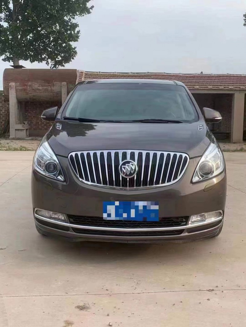 济宁16年别克GL81