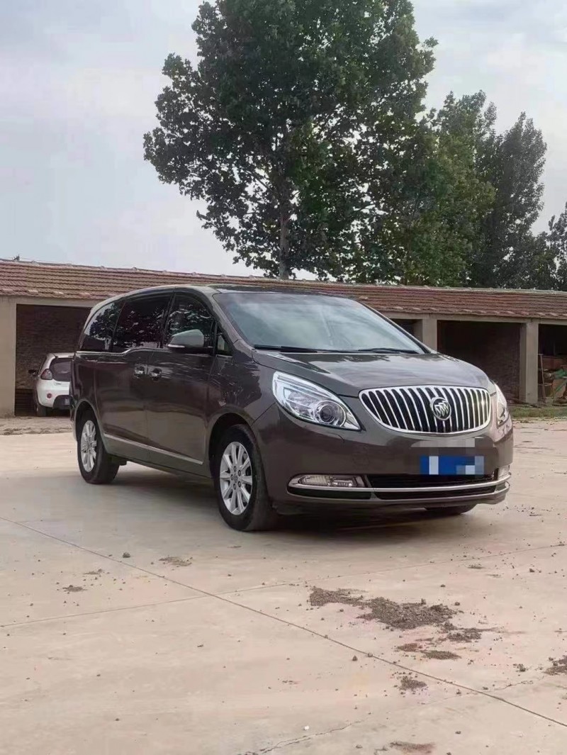 济宁16年别克GL82