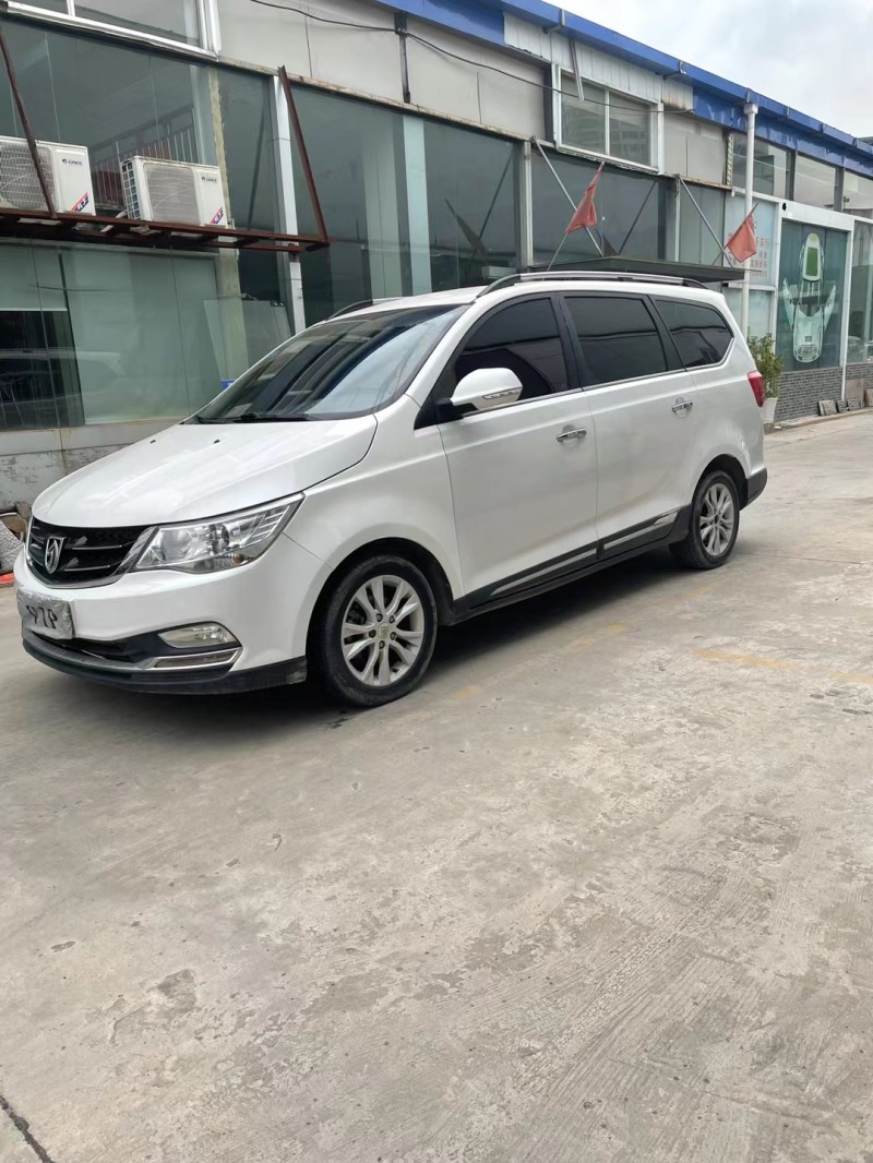 宜昌16年寶駿7302