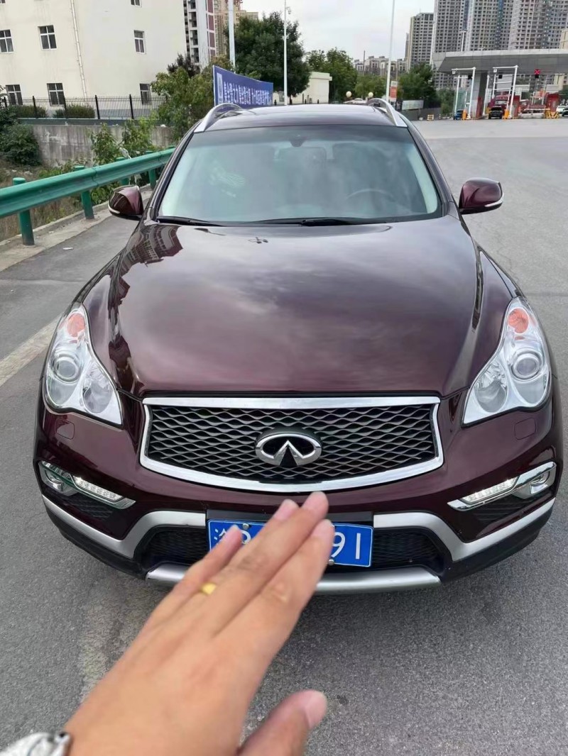 太原17年英菲尼迪QX501