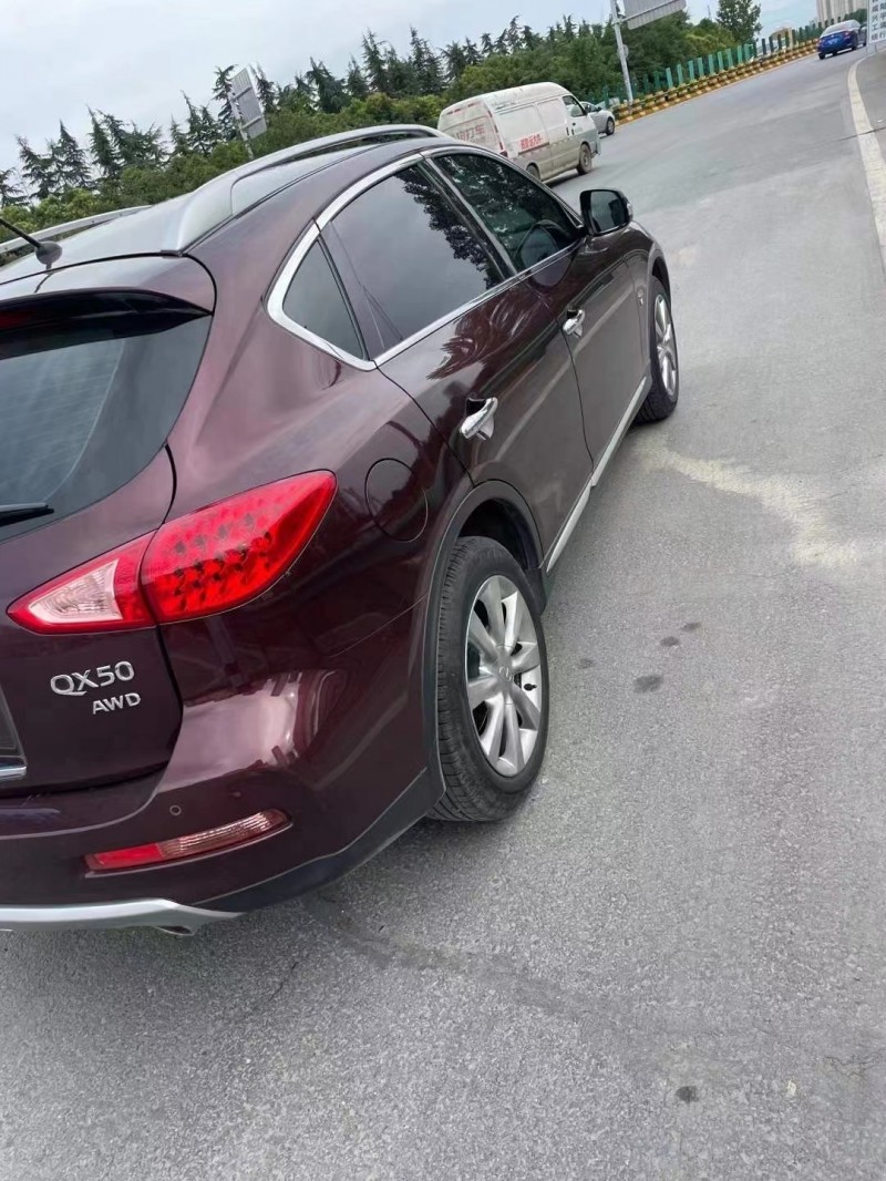 太原17年英菲尼迪QX508